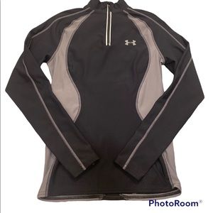 Under Armour Black and Gray Fitted Long Sleeve Hoodie.
